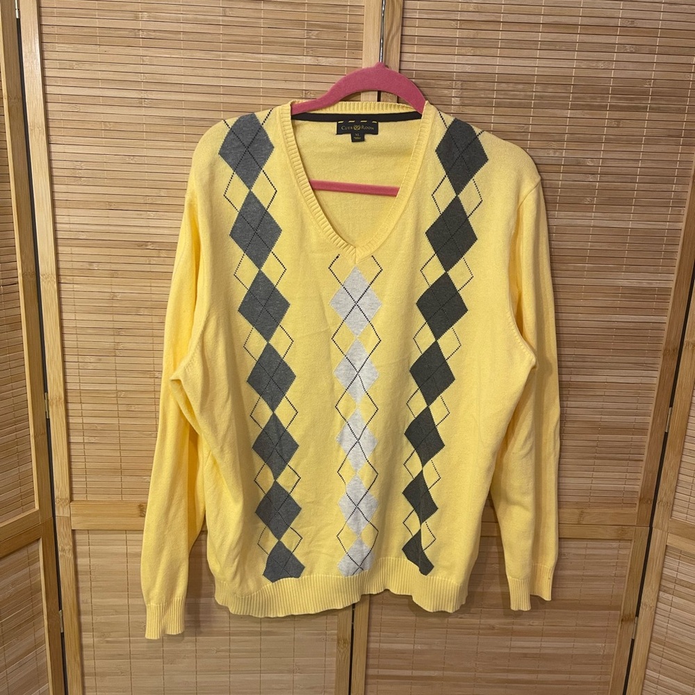 Club Room Men's Argyle v-neck Sweater XL From Macy's